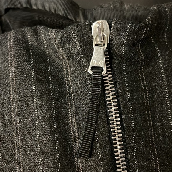 D&G Grey Pinstripe Gabardine Draped Detail Strapless Mini Dress size S-XS - Picture 13 of 16